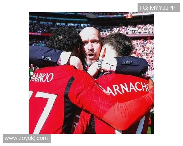 曼联16号足球明星的辉煌历程与未来展望 曼联16号足球明星的辉煌历程与未来展望