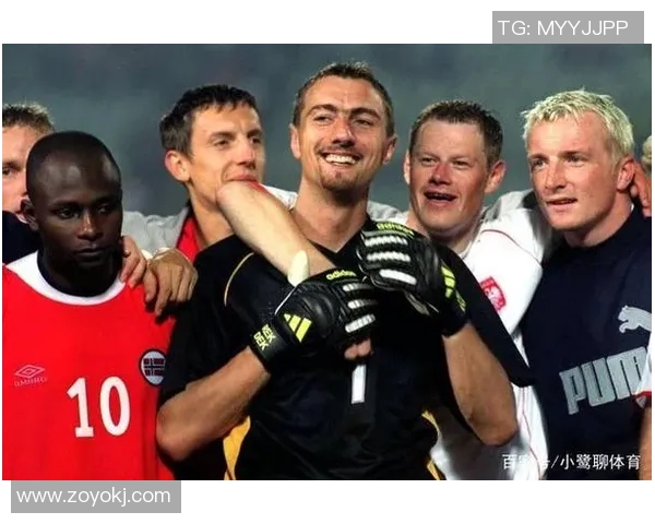 足球明星妻子优雅舞姿尽显魅力瞬间引发热议与赞叹